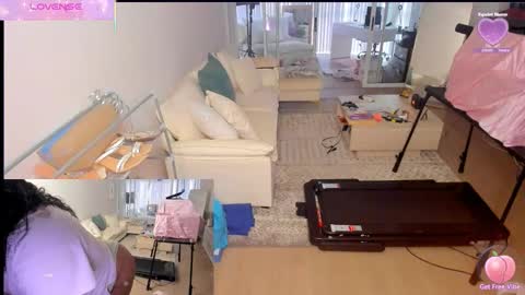 Snapshot of carmencash_ chatting on January 17, 2026, 9:07 pm Carmen Cash online show from January 17, 2026, 9:07 pm