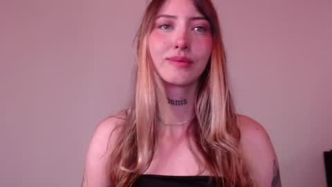 carmennrusso online show from July 14, 2026, 12:24 am