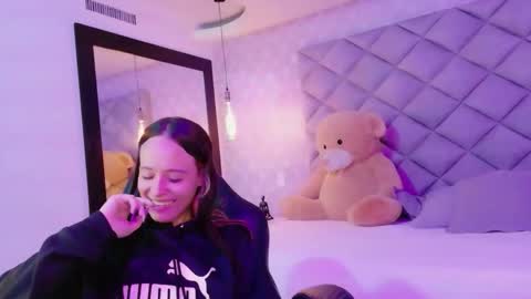 caro_adams1 online show from November 27, 2025, 11:45 am