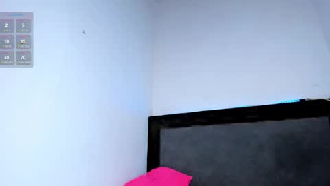 Snapshot of carol100597 chatting on October 12, 2025, 12:53 am karol online show from October 12, 2025, 12:53 am