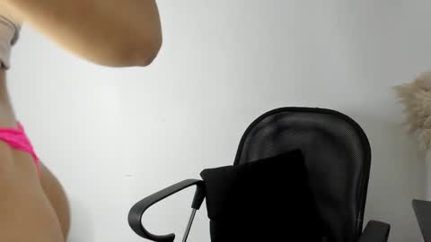 carolay759687 online show from January 3, 2025, 4:22 am