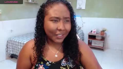 Snapshot of caroldelatorre chatting on February 4, 2025, 8:38 pm Carol de la torre online show from February 4, 2025, 8:38 pm