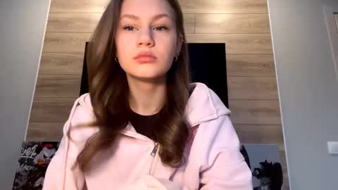 Snapshot of carolecronan chatting on February 6, 2026, 6:07 am Lisa online show from February 6, 2026, 6:07 am