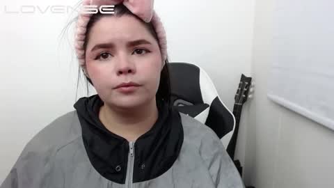 Snapshot of carolina_lee12 chatting on October 27, 2025, 1:20 am carolina online show from October 27, 2025, 1:20 am