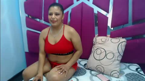 carolina suarez online show from April 13, 2026, 1:44 am
