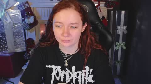 Snapshot of carolina_winter chatting on January 7, 2025, 5:43 am Mira online show from January 7, 2025, 5:43 am
