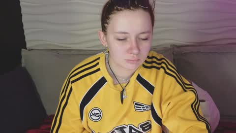 Snapshot of carolina_winter chatting on January 23, 2025, 5:24 am Mira online show from January 23, 2025, 5:24 am