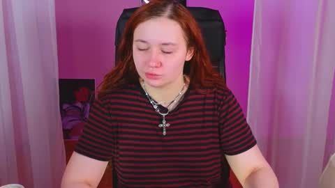 Snapshot of carolina_winter chatting on February 16, 2025, 5:26 am Mira online show from February 16, 2025, 5:26 am