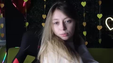 Snapshot of carolinaares chatting on February 20, 2025, 10:59 am Carolina online show from February 20, 2025, 10:59 am