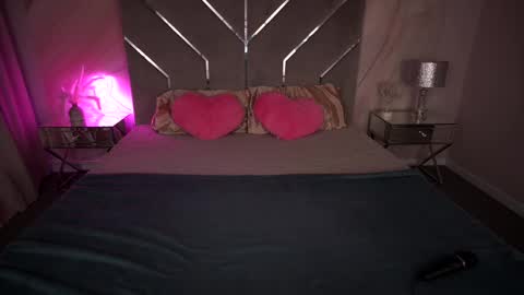 carolinadia online show from February 9, 2025, 8:34 pm