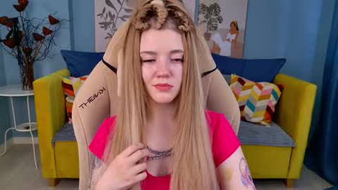 Snapshot of carolinasherry chatting on February 15, 2026, 12:03 pm carolinasherry online show from February 15, 2026, 12:03 pm