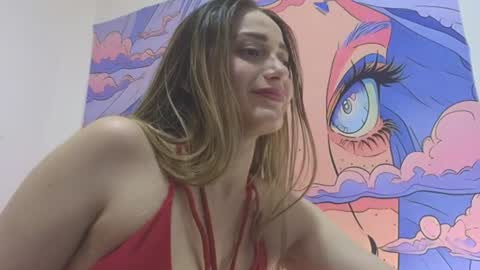 Snapshot of caroline_hernandes chatting on July 9, 2026, 10:14 pm Carolina online show from July 9, 2026, 10:14 pm