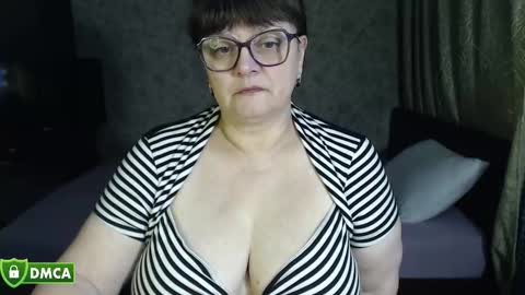 CarolineDream  online show from October 29, 2025, 7:04 pm