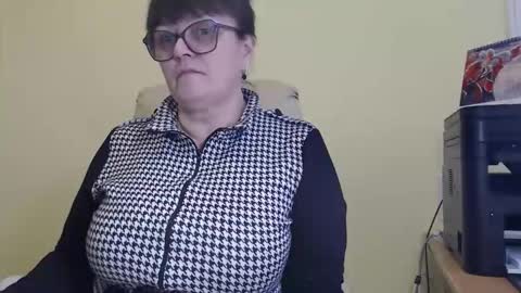 CarolineDream  online show from November 6, 2025, 11:55 am