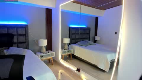 Caro  online show from October 12, 2025, 12:37 pm