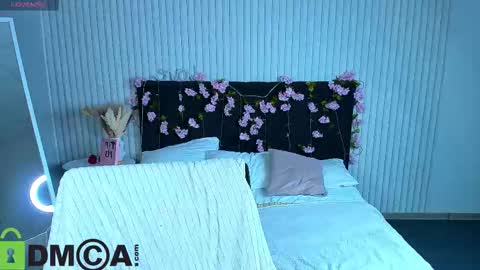 CarolineRichter online show from March 25, 2026, 3:01 am