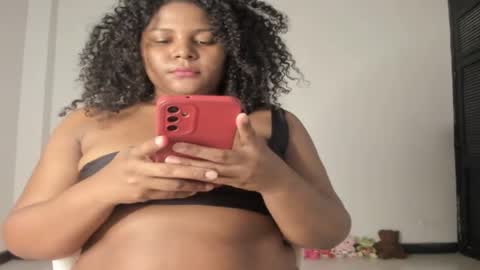 Caro online show from November 20, 2025, 2:01 am