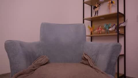 Andrea Inst andreatovar9312 online show from April 13, 2026, 9:15 am