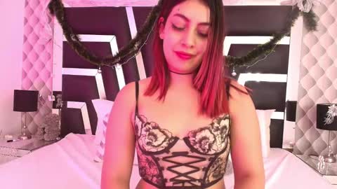 Snapshot of caroo_gomeez chatting on January 4, 2025, 3:28 pm Caro Gmez online show from January 4, 2025, 3:28 pm