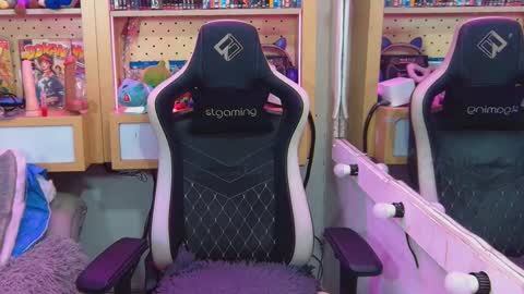 Carrie online show from November 3, 2025, 12:39 pm