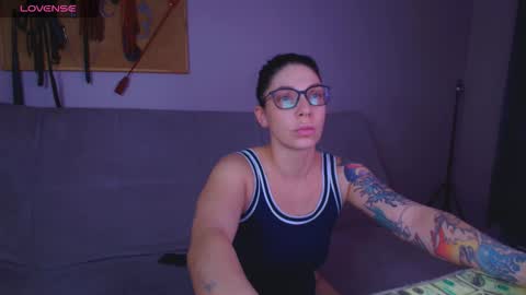 Carrie online show from January 11, 2026, 6:13 pm