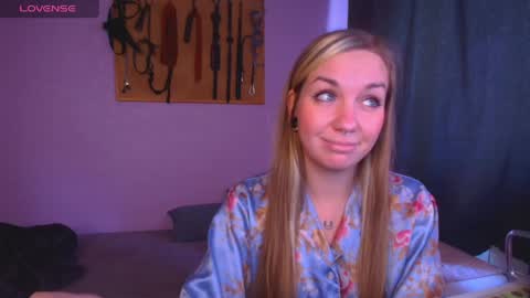 Carrie online show from April 27, 2026, 6:44 am