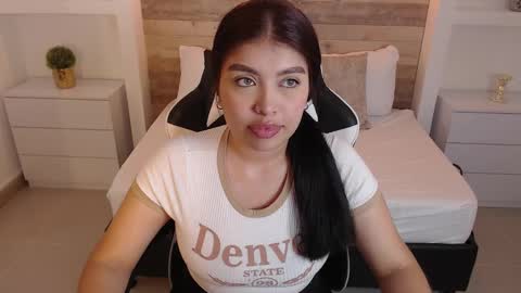 Snapshot of carriepink_ chatting on September 23, 2025, 12:08 pm carriepink_ online show from September 23, 2025, 12:08 pm