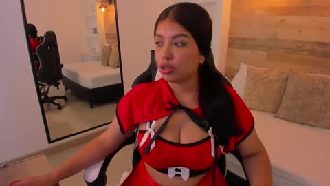 Snapshot of carriepink_ chatting on October 7, 2025, 11:51 am carriepink_ online show from October 7, 2025, 11:51 am