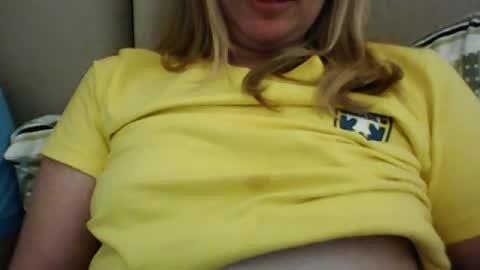 casaliniciantee online show from June 20, 2026, 1:52 am