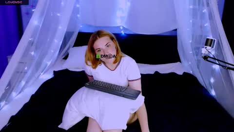 casey_meow_ online show from September 30, 2025, 1:16 pm