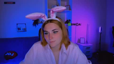 casey_meow_ online show from October 8, 2025, 5:27 am