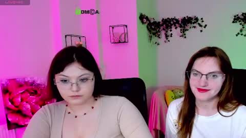 Snapshot of casey_meow_ chatting on June 19, 2026, 7:06 pm casey_meow_ online show from June 19, 2026, 7:06 pm