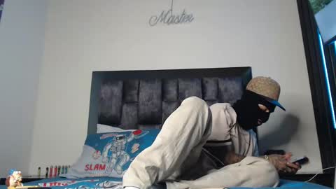 Snapshot of cash_master77 chatting on December 6, 2024, 7:32 am Cash Master777 online show from December 6, 2024, 7:32 am