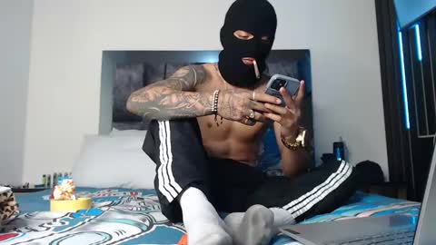 Snapshot of cash_master77 chatting on January 17, 2025, 5:19 pm Cash Master777 online show from January 17, 2025, 5:19 pm