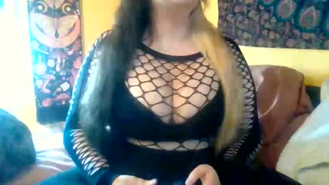 Snapshot of cashfairy chatting on October 22, 2025, 8:08 pm Goddess Fern online show from October 22, 2025, 8:08 pm