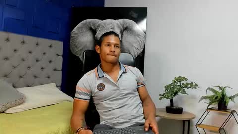 Casike online show from October 15, 2025, 5:40 am