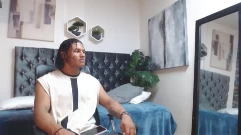 Casike online show from November 9, 2025, 10:19 pm