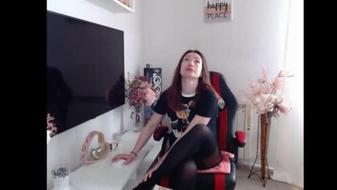 Snapshot of casperlove69 chatting on January 13, 2025, 10:25 am Alice online show from January 13, 2025, 10:25 am