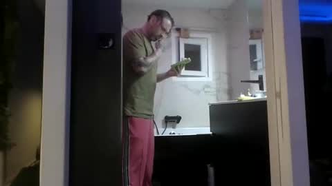 cassandra06400 online show from October 25, 2025, 9:09 pm