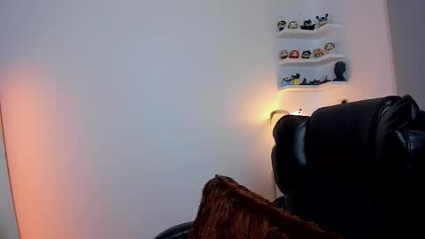 Snapshot of cassandra_caiin chatting on November 9, 2025, 1:53 pm Cassie online show from November 9, 2025, 1:53 pm