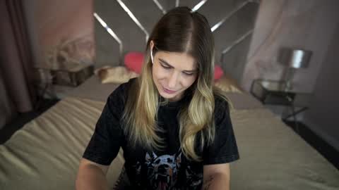 Lena online show from February 5, 2025, 10:51 am