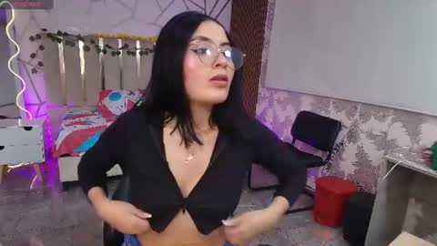 casse_tay online show from July 12, 2026, 3:52 am