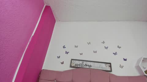 Cassie Jones online show from December 23, 2024, 6:33 am