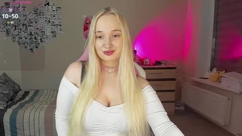 Cassie Rosss online show from February 4, 2025, 12:08 am