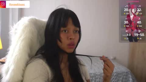 Snapshot of cassiecol chatting on October 28, 2025, 6:43 pm cASSie online show from October 28, 2025, 6:43 pm