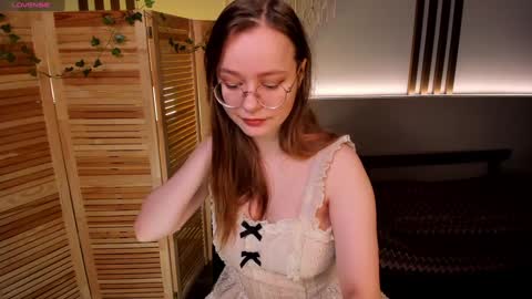 Snapshot of cassiecool chatting on December 11, 2024, 8:50 pm assie online show from December 11, 2024, 8:50 pm