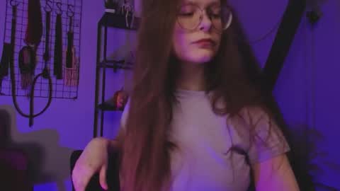 Snapshot of cassiecool chatting on October 19, 2025, 12:17 pm assie online show from October 19, 2025, 12:17 pm