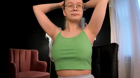 Snapshot of cassiecool chatting on November 8, 2025, 12:38 pm assie online show from November 8, 2025, 12:38 pm