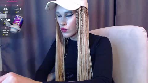 Snapshot of cassiemich chatting on December 14, 2024, 7:46 pm Cassie online show from December 14, 2024, 7:46 pm