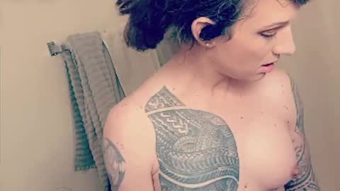 Cassiemichelle online show from April 1, 2026, 1:52 pm